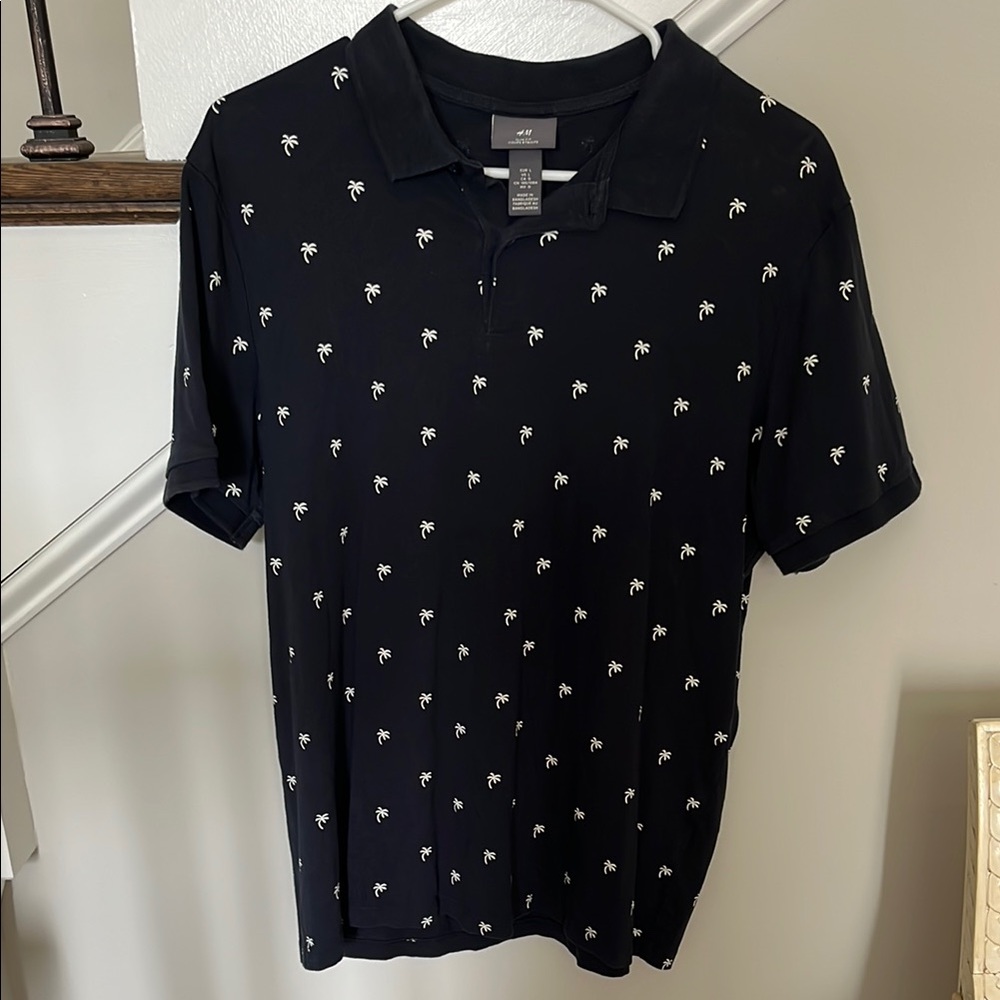 H&M Men’s Size large, navy, slim polo